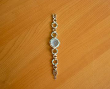 Zilverkleurig horloge met blauwe cirkels en strass van Kimio