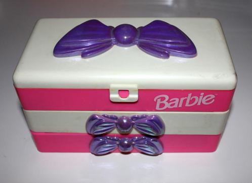 Lot boite à bijoux Barbie + accessoires, Enfants & Bébés, Jouets | Poupées, Utilisé, Barbie, Enlèvement