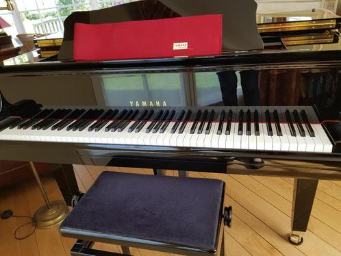 Yamaha vleugelpiano GB1, Muziek en Instrumenten, Piano's, Zo goed als nieuw, Vleugel, Zwart, Ophalen