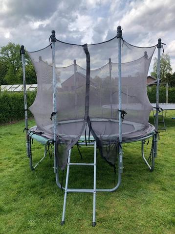 Trampoline - diameter van 240cm 