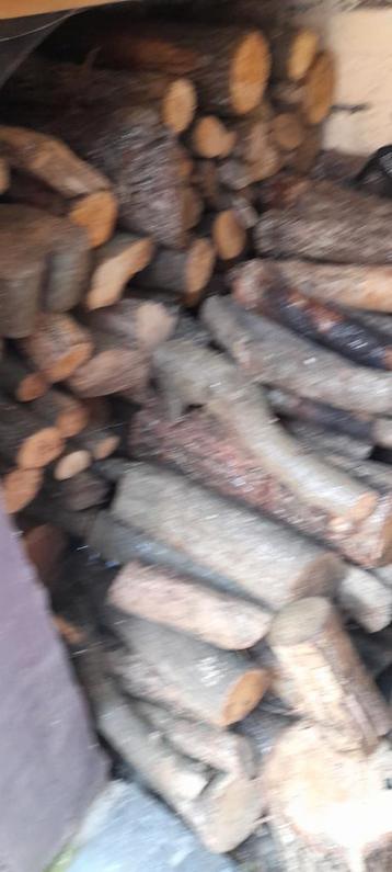 2 stères de bois de chauffage.  Chêne, hêtre et charme 