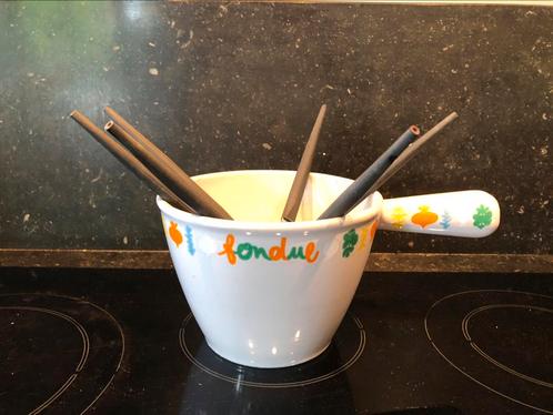 le creuset fondue + 6 vorken, Huis en Inrichting, Keuken | Potten en Pannen, Gebruikt, Overige typen, Overige materialen, Inductieplaat