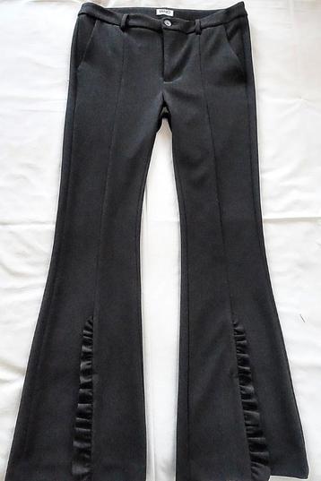 Neuf avec étiquette: pantalon Liu-Jo. Fabriqué en Italie.