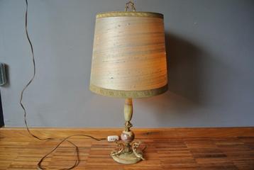 Oude tafellamp in onyx