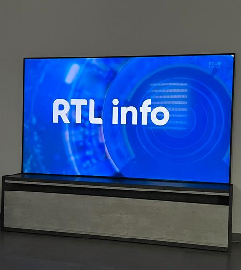 Samsung tv 4K VEND URGENT ‼️, TV, Hi-fi & Vidéo, Télévisions, Neuf, 80 à 100 cm, Samsung, Smart TV
