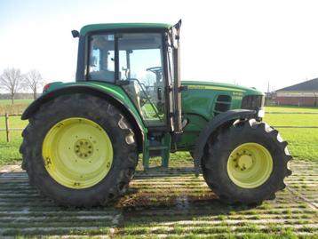 John Deere 6430