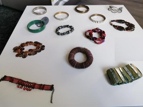 Armbanden - 2 tot 4 euro/stuk, Bijoux, Sacs & Beauté, Bracelets, Utilisé, Bois, Violet, Enlèvement ou Envoi