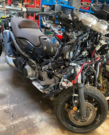 Pieces yamaha tmax 500 xp