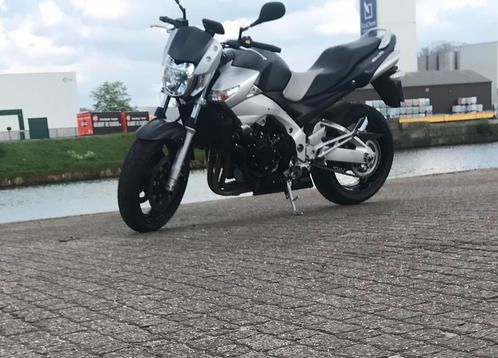 Suzuki GSR600 in topstaat., Motos, Motos | Suzuki, Particulier, Naked bike, plus de 35 kW, 4 cylindres, Enlèvement