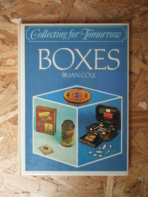 book Boxes collection pieces snuff game lacquer art nouveau, Boeken, Hobby en Vrije tijd, Gelezen, Overige onderwerpen, Ophalen of Verzenden
