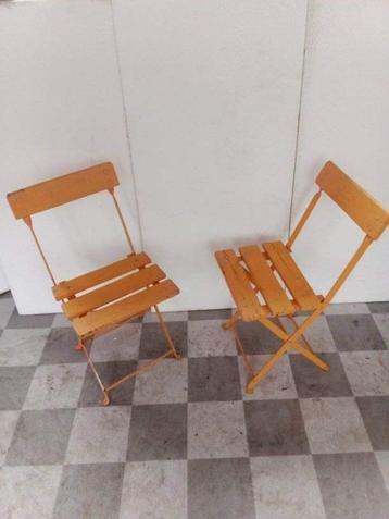 2 chaises pliantes (vintage ) pour enfant 
