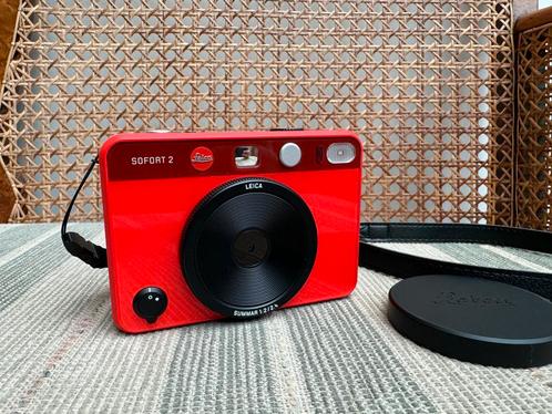 Nieuwstaat Leica Sofort 2 Red Hybride Instant Film Camera, Audio, Tv en Foto, Fotocamera's Analoog, Zo goed als nieuw, Polaroid