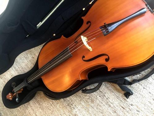 Cello met koffer en strijkstok, Muziek en Instrumenten, Strijkinstrumenten | Cello's, Gebruikt, 4/4-cello, Met koffer, Ophalen
