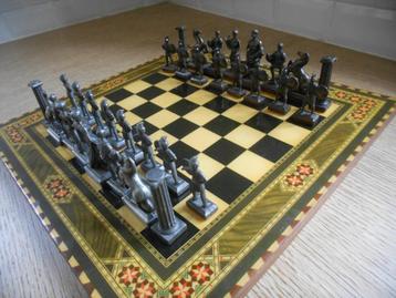 jeu d'échec - métal argenté/bronze - romain - échiquier - sl