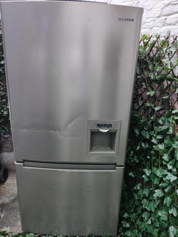 Frigo Samsung : Réfrigérateur / Congélateur combiné (armoire