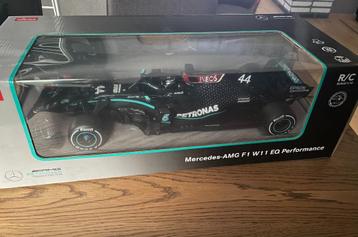 Lewis Hamilton Mercedes W11 - RC - Schaal 1/12