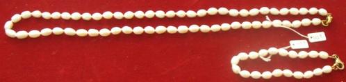 Collier + Bracelet NEUF de perles de culture ovales blanches, Bijoux, Sacs & Beauté, Colliers, Neuf, Pierre ou Minéral, Blanc