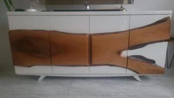 Uniek tv meubel in top staat met echte hout 