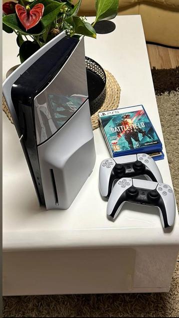 PlayStation 5 + 3 jeux + 2 manette