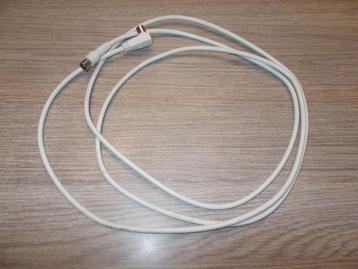 Câble de raccordement coaxial 4,9 mm blanc (longueur 2m).