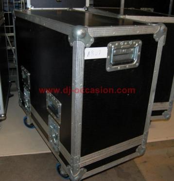 FLIGHT CASE CLOCHE TYPE MALLE / COFFRE