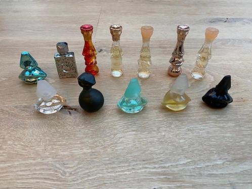 Salvador Dali — Bouteilles miniatures vintage, Collections, Parfums, Comme neuf, Miniature, Plein, Enlèvement ou Envoi
