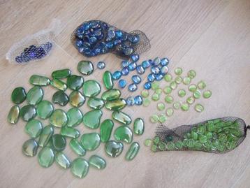 lot de pierre de décoration vert et bleu
