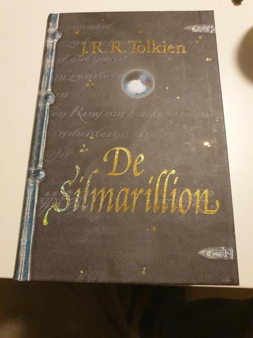 J.R.R. Tolkien - De Silmarillion. Speciale hardcover versie, Livres, Fantastique, Comme neuf, Enlèvement ou Envoi