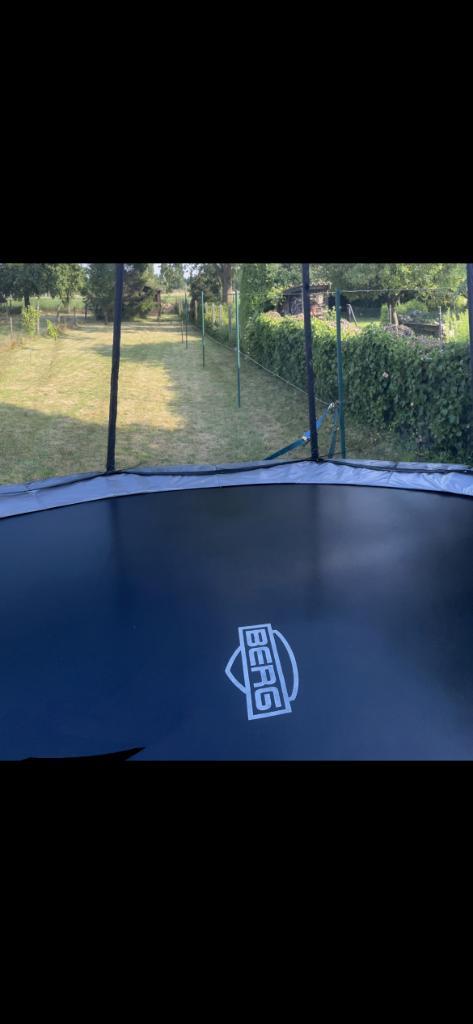 Berg trampoline, Enfants & Bébés, Jouets | Extérieur | Trampolines, Utilisé, Enlèvement