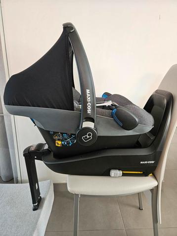 Maxi-cosi Pebble Pro + Family isofix + muskietnet + regenkap