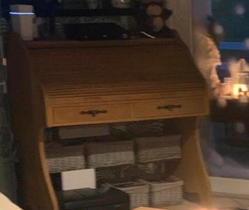 Gratis af te halen: Rolbureau / rolluikbureau