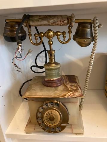 Téléphone en marbre antique 
