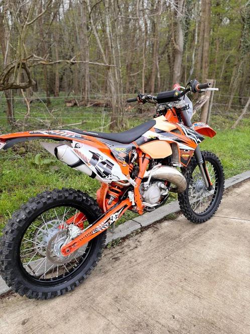 Permis de conduire 2 temps KTM 125 exc B, Motos, Motos | KTM, Particulier, Enduro, jusqu'à 11 kW, 1 cylindre, Enlèvement