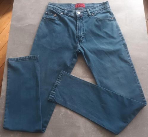 Jeans Pierre Cardin pour homme en taille 32/34, Vêtements | Hommes, Pantalons, Comme neuf, Bleu, Enlèvement ou Envoi