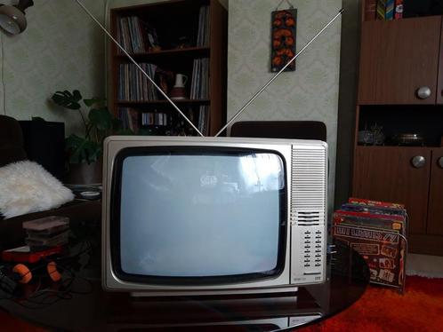 Vintage kleuren tv ITT, TV, Hi-fi & Vidéo, Télévisions vintages, Comme neuf, 40 à 60 cm, Autres marques, Enlèvement ou Envoi