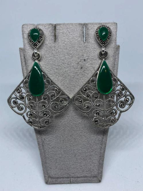 Prachtige zilveren oorbellen met jade, Bijoux, Sacs & Beauté, Boucles d'oreilles, Neuf, Puces ou Clous, Argent, Vert, Avec pierre précieuse
