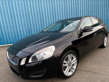 Volvo V60 1.6 D * CUIR * GPS * CARNET * TRES PROPRE