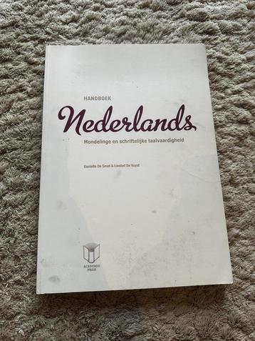 Handboek Nederlands - Mondelinge en schriftelijke taalvaardi
