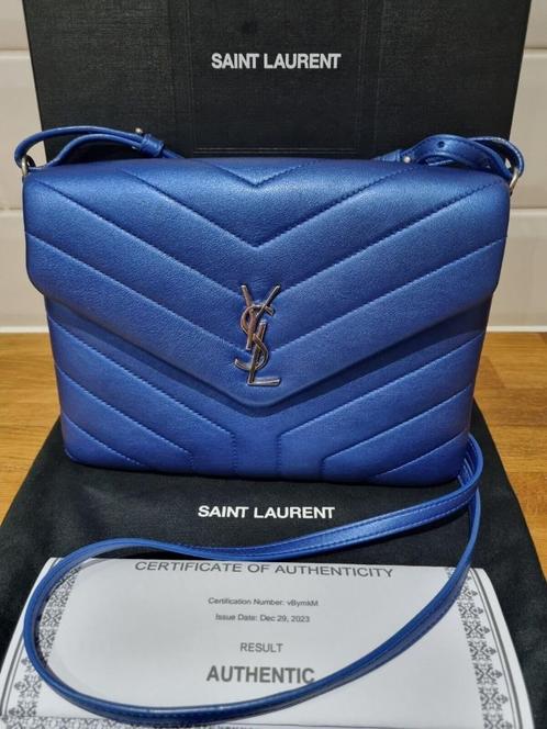 Yves Saint Laurent Blue Metallic Crossbody Bag, Stunning, Bijoux, Sacs & Beauté, Beauté | Parfums, Comme neuf, Enlèvement ou Envoi