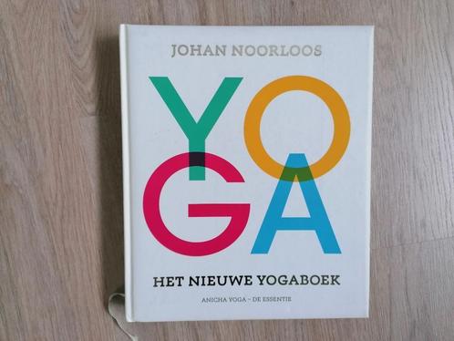 yogaboek Johan Noorloos, Sports & Fitness, Yoga & Pilates, Comme neuf, Autre, Enlèvement