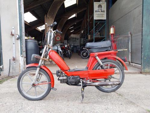 Un ancien hangar à cyclomoteurs Garelli trouve Punch Tomos p, Vélos & Vélomoteurs, Cyclomoteurs | Cyclomoteurs accidentés, Autres marques