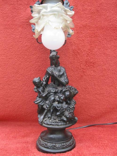 Vintage lamp van vrouw met 2 kindjes., Antiquités & Art, Antiquités | Éclairage, Enlèvement