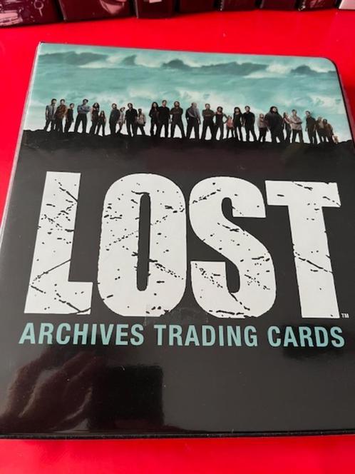 Lost Archives Trading Cards + Binder, Verzamelen, Film en Tv, Nieuw, Tv, Foto of Kaart, Ophalen of Verzenden