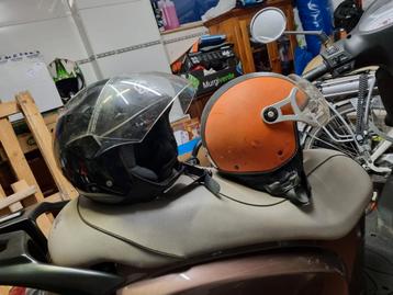 Brommer /scooter helmen 30 euro per stuk