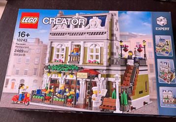 Lego Creator Expert 10243 - Parisian Restaurant