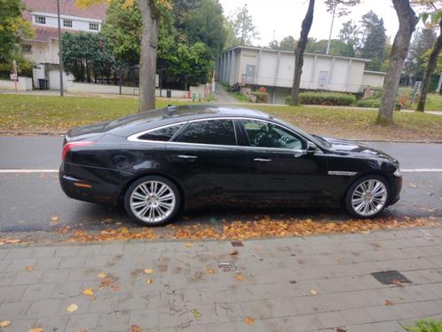 Jaguar XJ, Autos, Jaguar, Particulier, XJ, ABS, Caméra de recul, Phares directionnels, Régulateur de distance, Alarme, Bluetooth