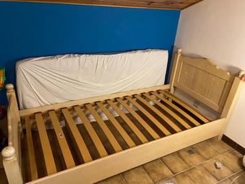 1 persoonsbed frame en lattenbodem