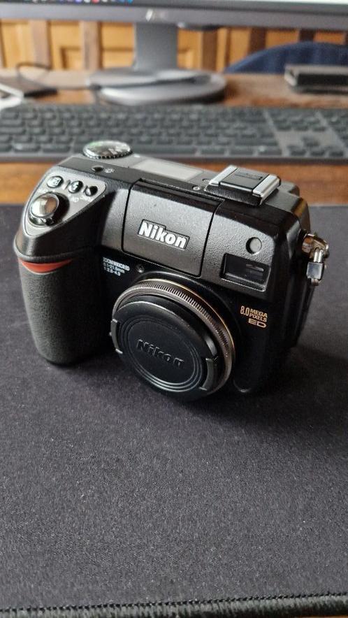 Retro Nikon Coolpix 8400 point and shoot camera, TV, Hi-fi & Vidéo, Appareils photo numériques, Comme neuf, Compact, Nikon, Moins de 4 fois
