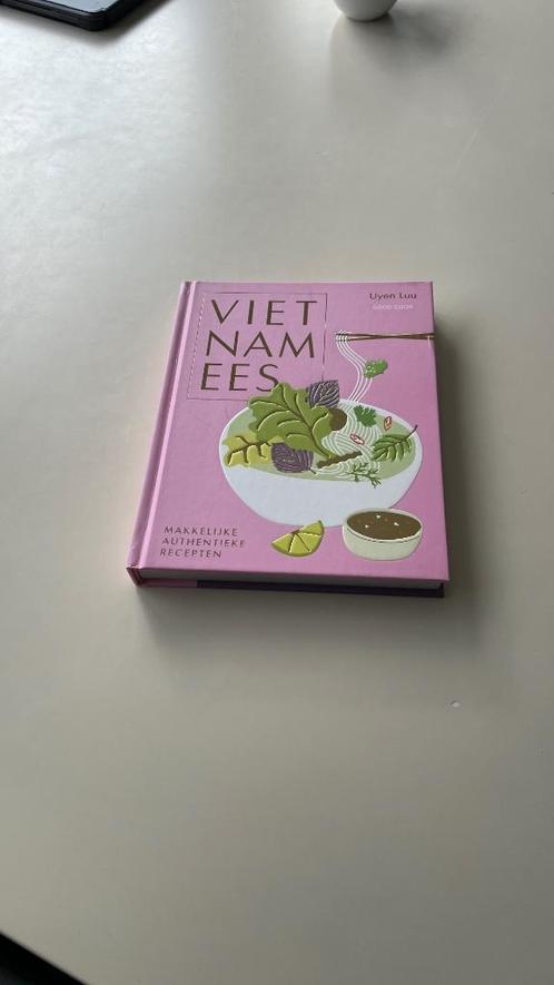 Vietnamees Kookboek van Uven Luu, Livres, Livres de cuisine, Neuf, Asie et Oriental, Enlèvement ou Envoi