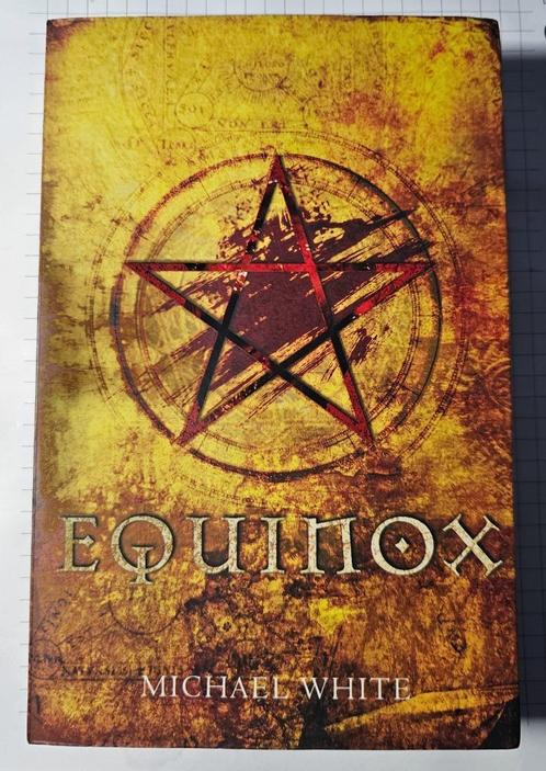 Equinox – Michael White, Livres, Policiers, Comme neuf, Enlèvement ou Envoi